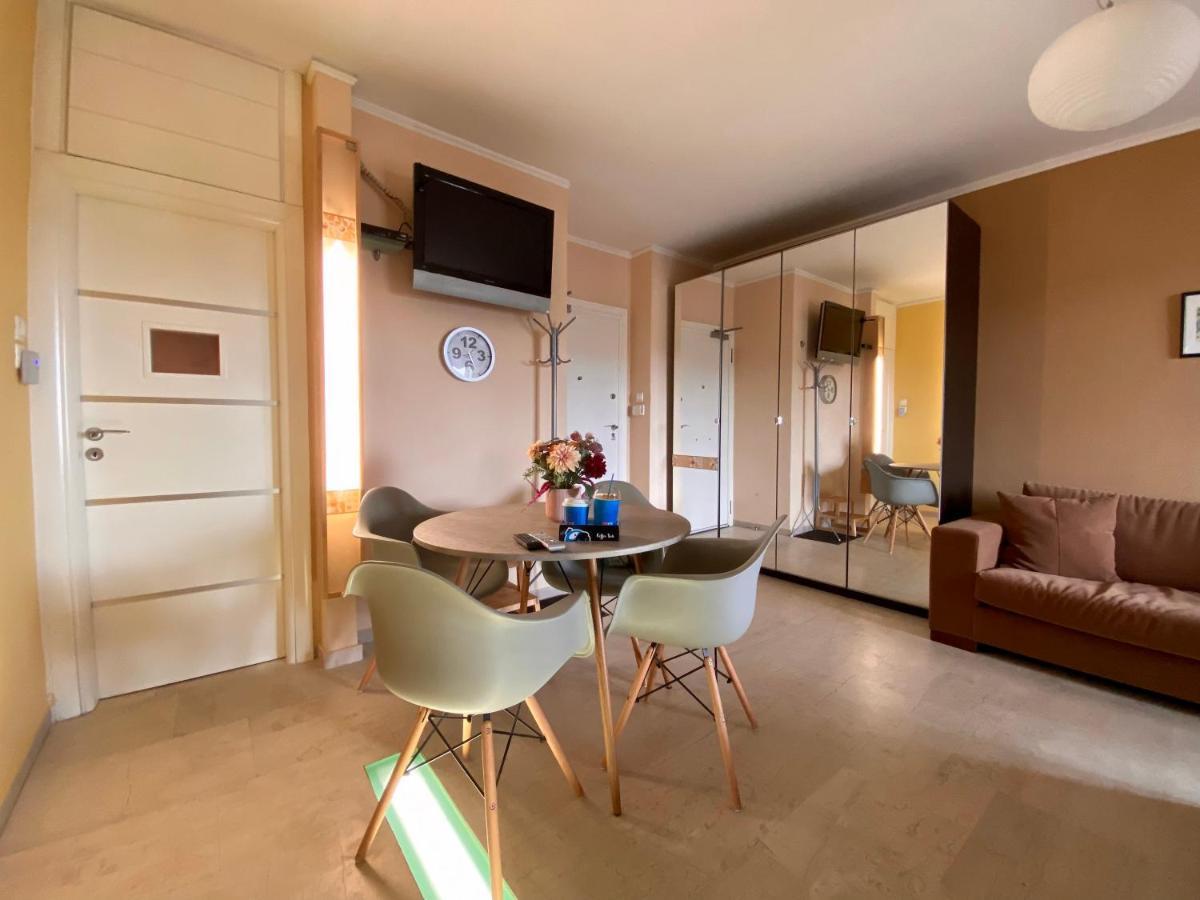 Einstein'S Apartment Atina Dış mekan fotoğraf